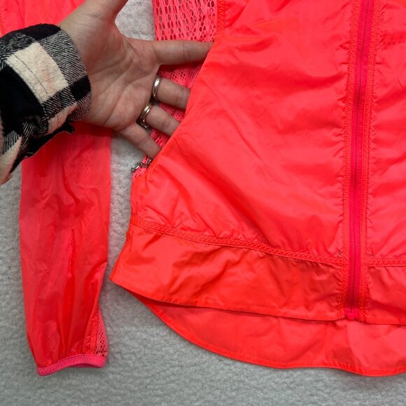 Lululemon Run: Wild Jacket size 4 - Picture 4 of 11